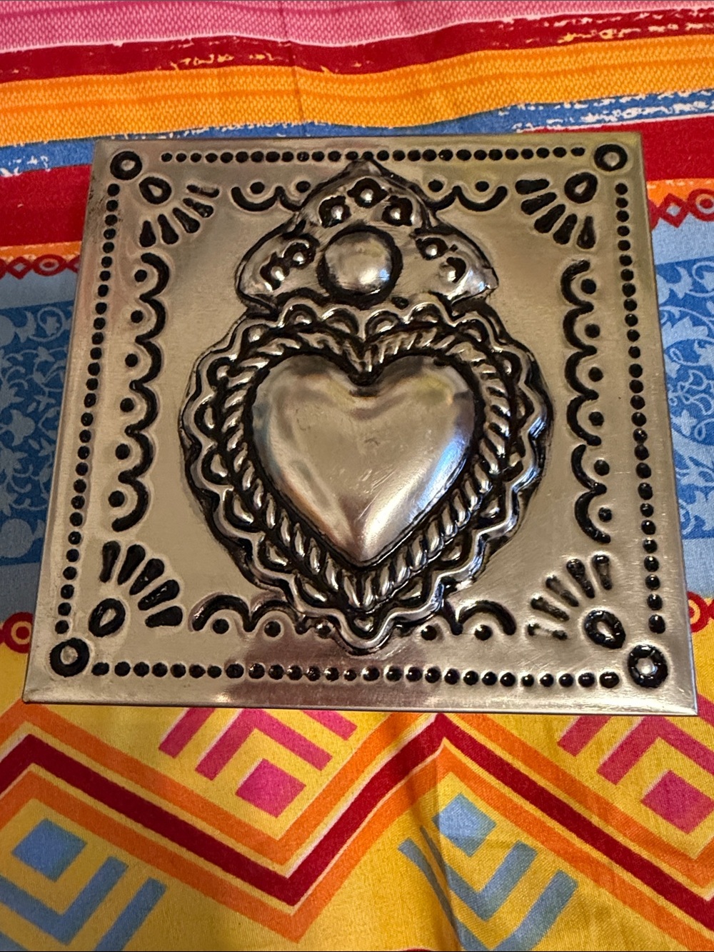 Mexican Tin Milagro Sacred Heart Mirrored Trinket Box 5” x 5” NEW